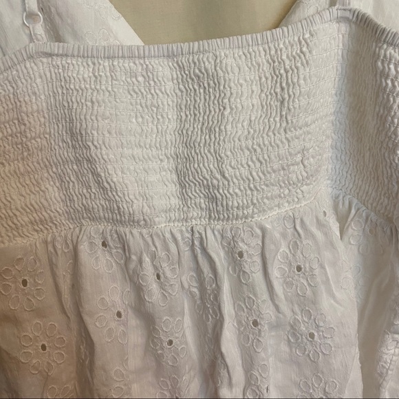 4/$20 Old Navy tank top - Picture 7 of 8